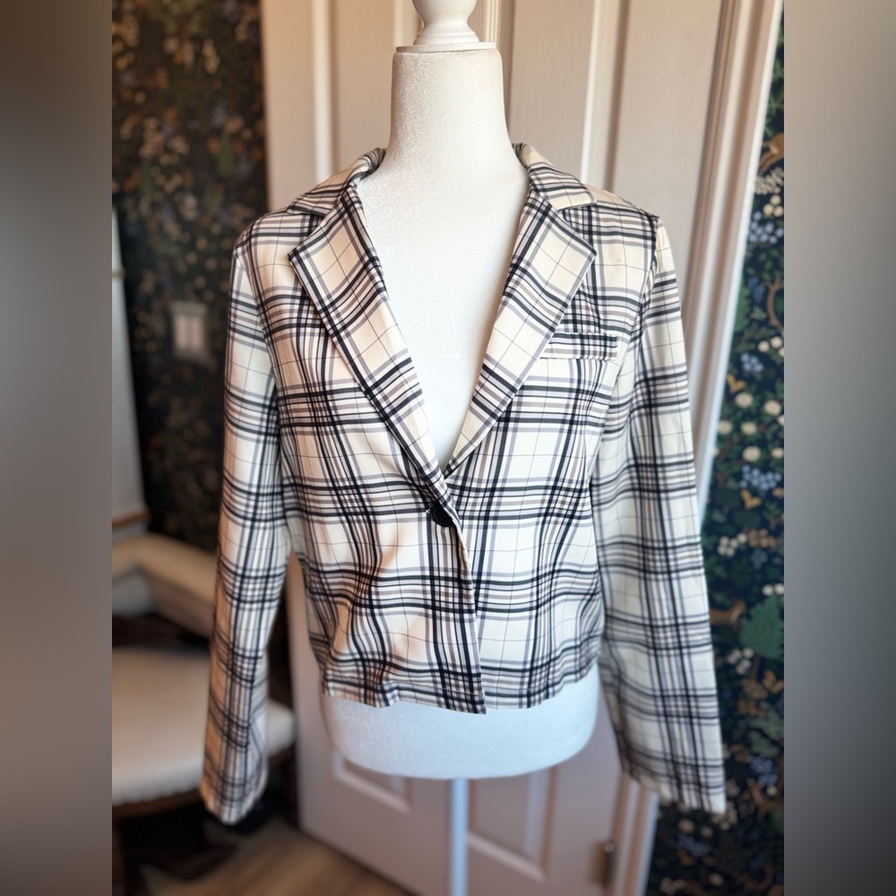 SHEIN Black and Cream Plaid Blazer​
